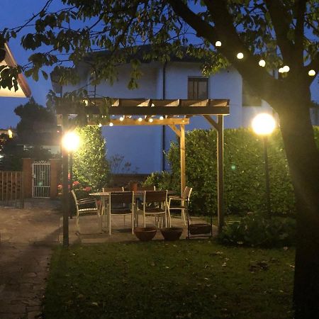 Cassina de' Pecchi In Giardino B&B מראה חיצוני תמונה
